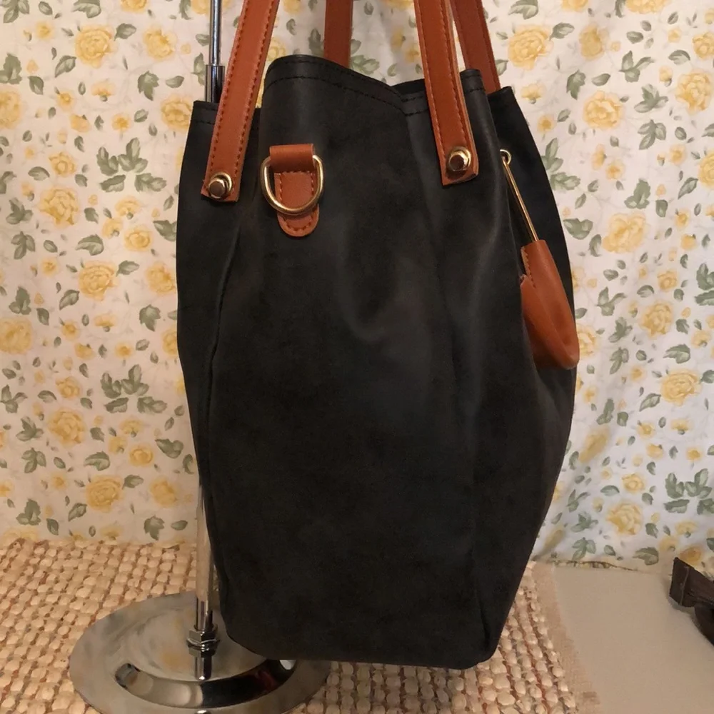 Tote Handbag - Picture 2 of 9
